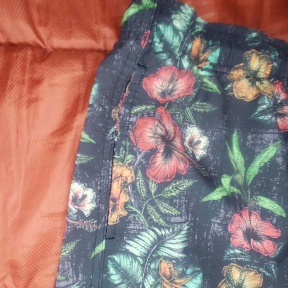 Psycho Tuna Swim Trunks Youth Medium 10-12‎ Board Shorts Hawaii Tropical Flowers